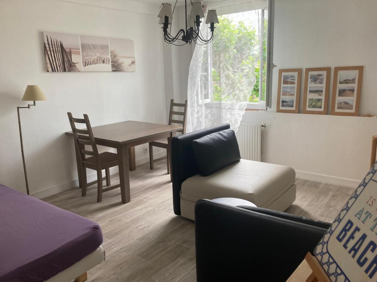 Appartement 2/3 Personnes A 10 Minutes De Contis Plage Сен-Жюльен-ан-Борн Экстерьер фото